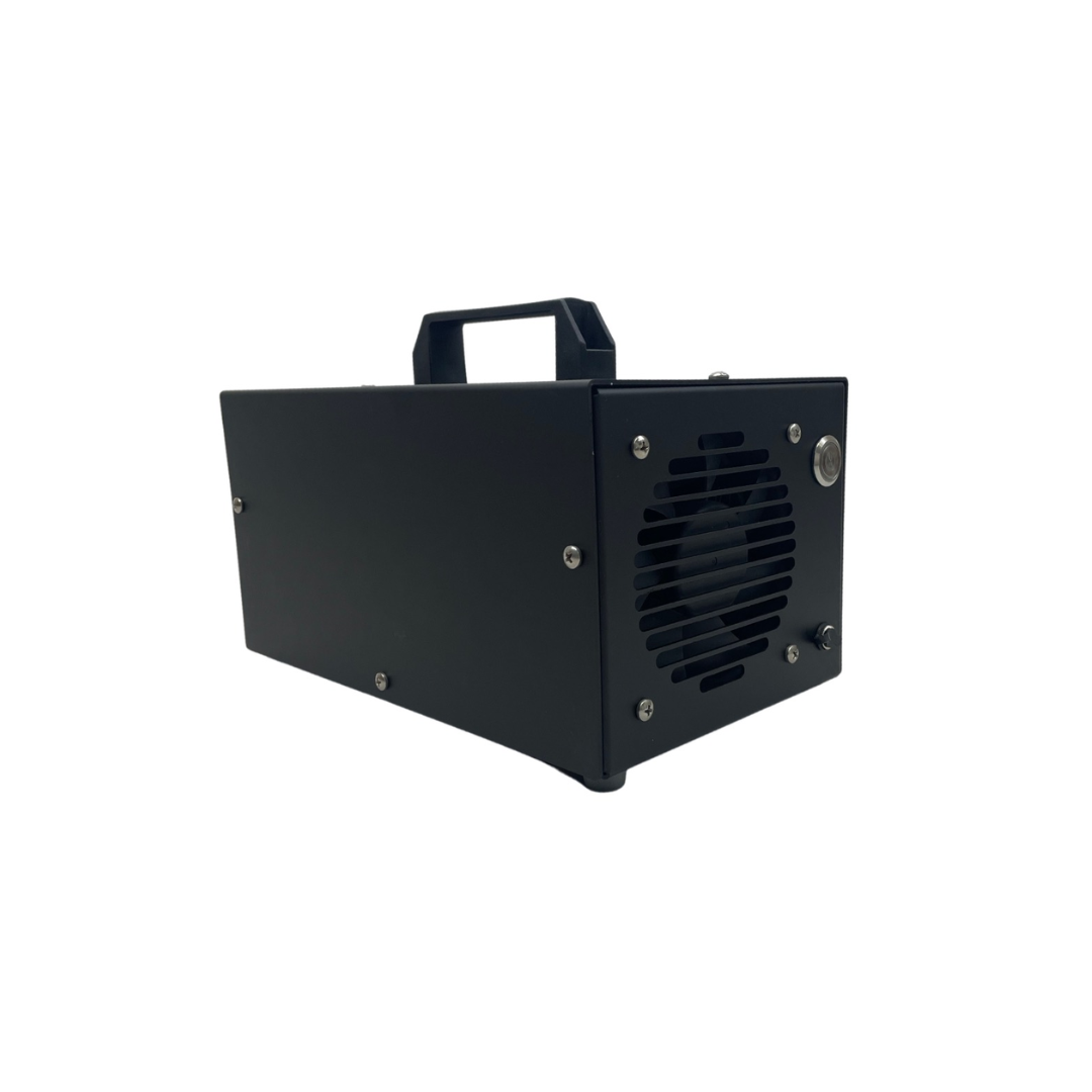 Dont just cover up odors, actually kill the molecules that cause odor with the Stainout System ozone generator.&nbsp;

Perfect for removing tough odors such as, smoke, mildew, mold and pet. &nbsp;Leaves cars smelling fresh and new.
Simply plug into vehicles 12V system or plug into 120V using the Ozone generator power adapter.